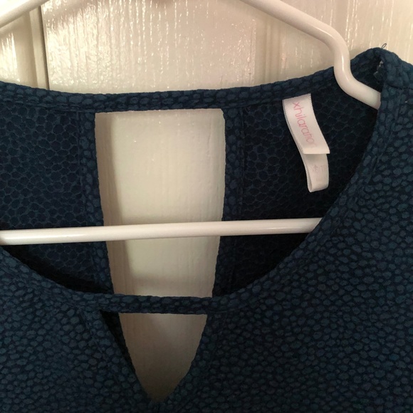 XHILIRATION NAVY BLUE TEXTURED LONG SLEEVE TOP - Picture 5 of 5
